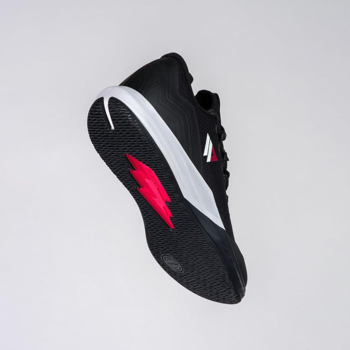Winners Edge P-38 Lightning Men's Pickleball Shoe Black | DUPR